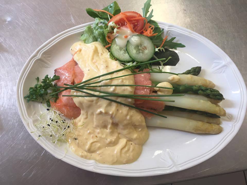 Les Asperges Façon Haute Lesse au Saumon fumé